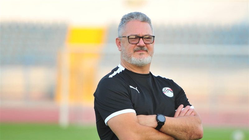 روجيرو ميكالي، فيتو