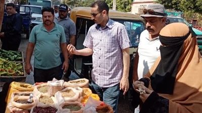 محافظ الشرقية: تكثيف المرور على الأنشطة التجارية 