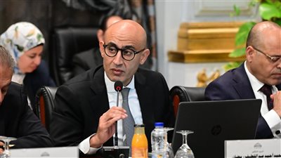 4 تحديات رئيسية تواجه منظومة التعليم.. وخطة استراتيجية لمواجهتها قبل بداية العام الدراسي الجديد.. إعداد ضوابط لإعادة هيبة المعلم