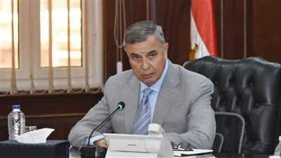 محافظ الإسكندرية يناقش مع أعضاء مجلسي النواب والشيوخ آليات حل مشاكل المواطنين