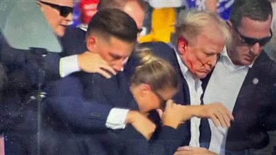 خبير: حالة الانقسام تضرب المجتمع الأمريكي، وقضية حيازة السلاح تعود إلى الواجهة