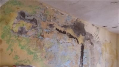 انهيار سقف حجرة بعقار مكون من 16 طابقا برأس التين في الإسكندرية