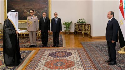 مسيرة حافلة، تعرف على سفير المملكة العربية السعودية لدى مصر عقب اعتماده من السيسي