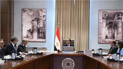 الحكومة تكشف عن موعد وقف تخفيف أحمال الكهرباء نهائيا