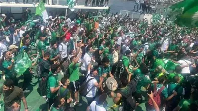 جماهير المصرى تحتفي بالفريق في شوارع بورسعيد (صور)