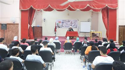 لجنة مقابلات لطلاب مشروع إعداد القادة للتعليم قبل الجامعي بالخارجة 