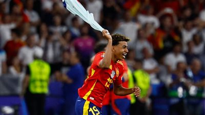 يامال يتحدث عن لحظات التتويج والتألق في يورو 2024