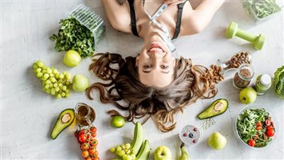 أهم الأطعمة التي تقوي الشعر وتغذيه