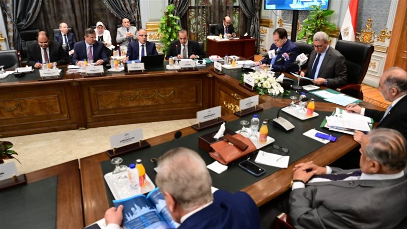 لجنة دراسة برنامج