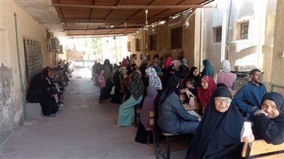 رفع كفاءة ساحة انتظار صيدلية العلاج على نفقة الدولة بمستشفى الفيوم العام 