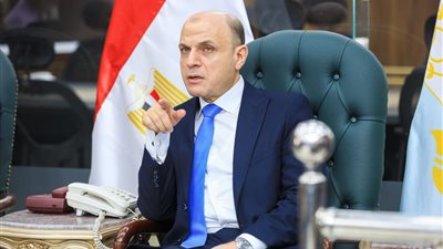 حملات لإزالة الإشغالات ورفع كفاءة الشوارع ببلطيم في كفر الشيخ 