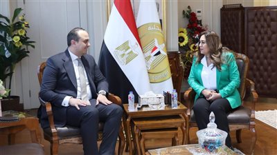 وزيرة التنمية المحلية تلتقي رئيس الهيئة العامة للرعاية الصحية
