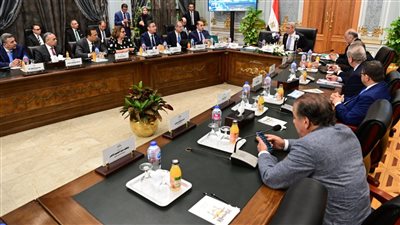 لجنة دراسة برنامج الحكومة تبدأ آخر اجتماعاتها بحضور وزيري الاتصالات والتموين 