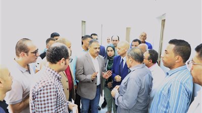 محافظ الشرقية يتفقد مستشفى ههيا ويأمر بتزويده بأطباء أشعة 
