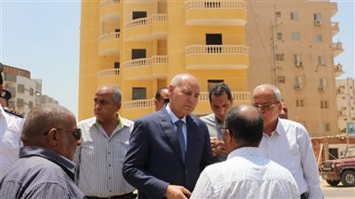 محافظ القاهرة: الدولة لن تتهاون في إزالة العقارات المخالفة