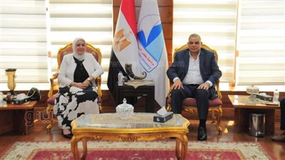 رئيس جامعة كفر الشيخ يبحث إنشاء مركز خدمة للطلبة ذوي القدرات الخاصة