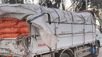 ضبط 180 شيكارة سماد مدعم قبل بيعها في السوق السوداء بأسيوط 