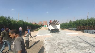 حملات مكثفة إزالة التعديات على الأراضي الزراعية بمدينة أبو النمرس (صور)