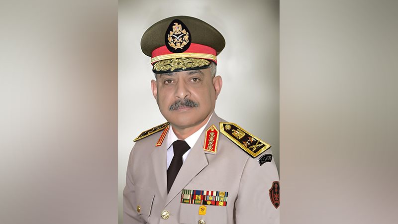 وزير الدفاع والإنتاج