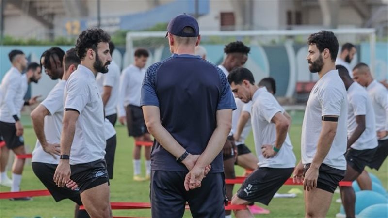 بيراميدز، فيتو