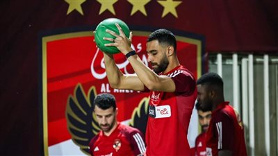 الأهلي يعلن رسميا تجديد عقد عمرو السولية 