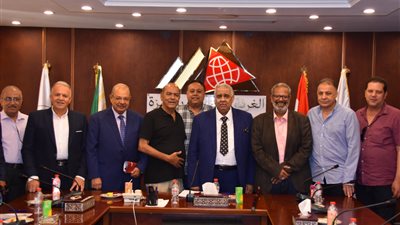 غرفة الجيزة التجارية تعلن حل مشكلة تكدس جوازات العمالة المصرية لدى شركات إلحاق العمالة