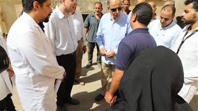 محافظ المنيا يتفقد مستشفى أبو قرقاص المركزى (صور)