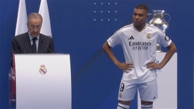 بين خائن وأسطورة.. نجوم ارتدوا القميص رقم 9 في ريال مدريد قبل مبابي
