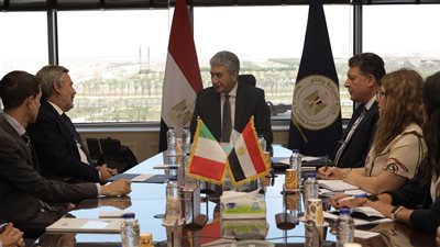 وزير السياحة والآثار وسفير إيطاليا بالقاهرة يبحثان آليات زيادة عدد السياح 