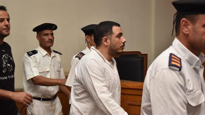 سفاح التجمع، فيتو
