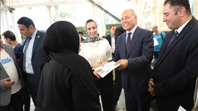 بحضور محافظ القاهرة.. حياة كريمة توزع مواد غذائية وأجهزة كهربائية بالساحل