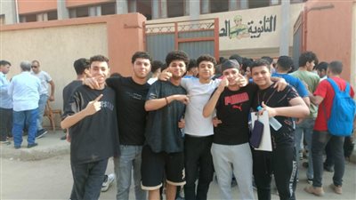 تباين آراء طلاب الثانوية العامة حول امتحان الاستاتيكا بالقليوبية