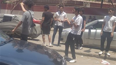 نهاية الامتحانات ترسم الفرحة على وجوه طلاب الثانوية بأسيوط (بث مباشر)