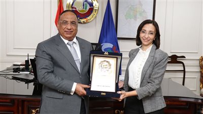 قضايا الدولة ومحافظ البحيرة يبحثان سبل التعاون في الدفاع عن الحكومة