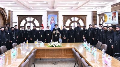 البابا تواضروس يلتقي كهنة 