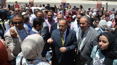 محافظ أسيوط: لا شكاوى في امتحانات الثانوية العامة اليوم (صور) 