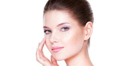 مكعبات الخيار والكتان لبشرة فاتحة وأكثر نضارة في الصيف 