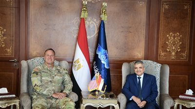 أسامة ربيع: قناة السويس ركن رئيسي لاستقرار واستدامة سلاسل الإمداد العالمية