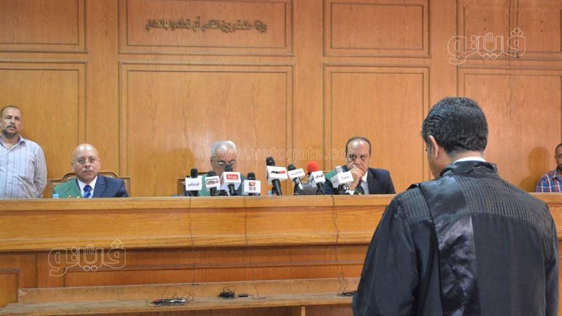 محاكمة متهمين، فيتو