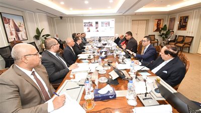 تفاصيل أول اجتماع لمجلس إدارة المجتمعات العمرانية برئاسة وزير الإسكان الجديد