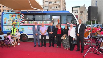 مكتبة مصر العامة المتنقلة تشارك في معرض بورسعيد السابع للكتاب (صور)