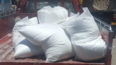 ضبط 11 جوال أسمدة زراعية مدعمة ومحظور تداولها قبل بيعها في السوق السوداء بأسيوط