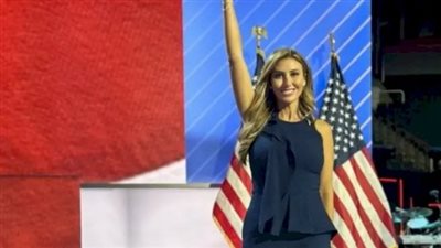 تدعمه بشراسة وصديقة زوجته، تعرف على ألينا حبة محامية ترامب صاحبة الأصول العربية (صور)