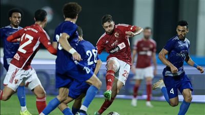 أخطر هجمات الشوط الأول، نيدفيد يهدر هدفا محققا للأهلي