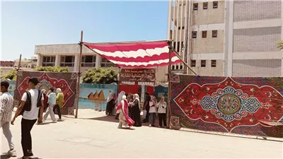 مراجعة الديناميكا قبل الامتحان، توافد طلاب الثانوية العامة على لجان الشرقية (صور)