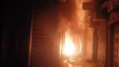 لحظة اشتعال النيران في محلات الموسكي (فيديو)