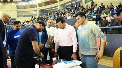 أشرف صبحي يتفقد بطولة الجمهورية للجودو ويتابع إجراءات السلامة الطبية