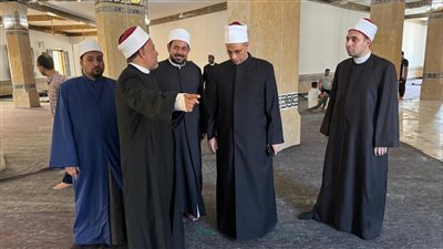 وزير الأوقاف يكلف بالمرور على المساجد لمتابعة وضبط العمل (صور)