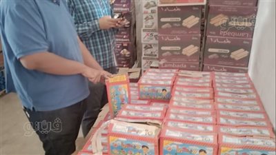 ضبط أغذية فاسدة ومجهولة المصدر بمخزن غير مرخص في أسوان
