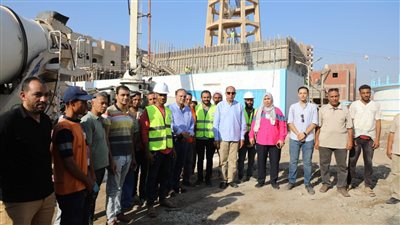 محافظ المنيا يتفقد توسعات محطة مياه بني مزار والصعايدة بمغاغة 